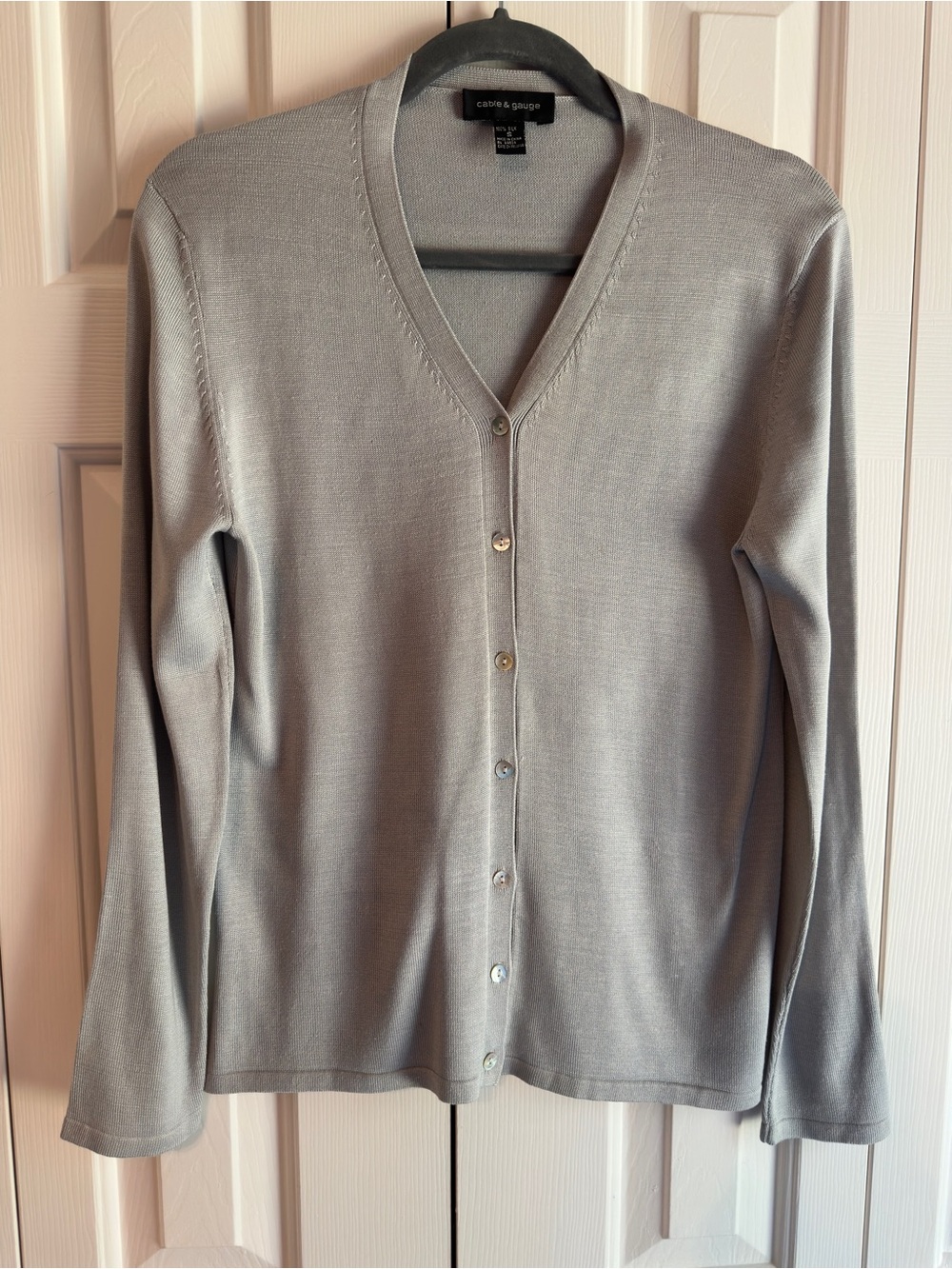 100% Silk Women's Light Gray V-Neck Button Cardigan Cable & Gauge (Small)